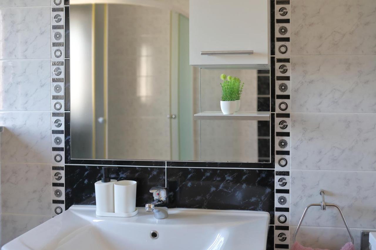 Bane Dvori Apartamento Bibinje Exterior foto