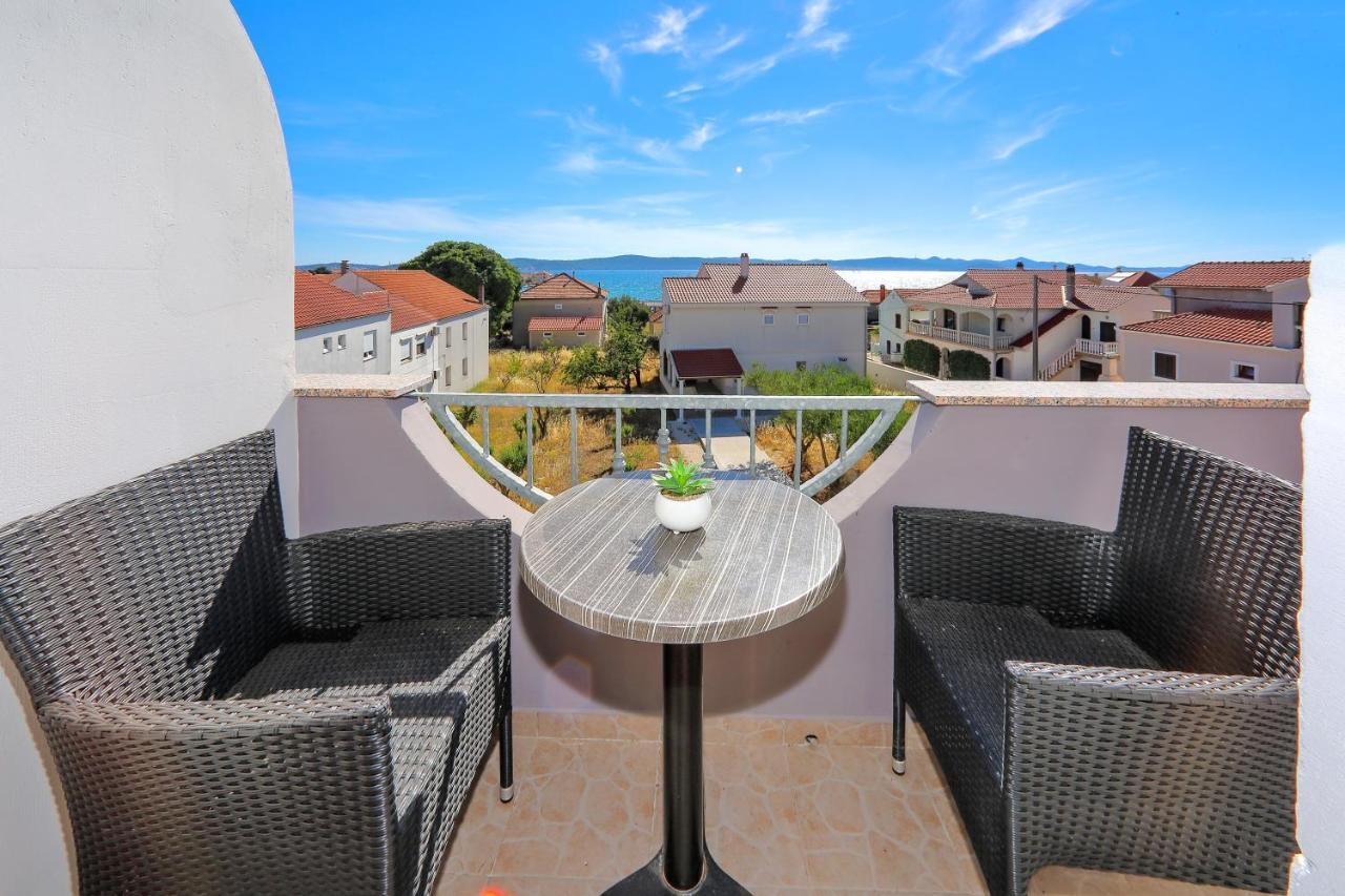 Bane Dvori Apartamento Bibinje Exterior foto