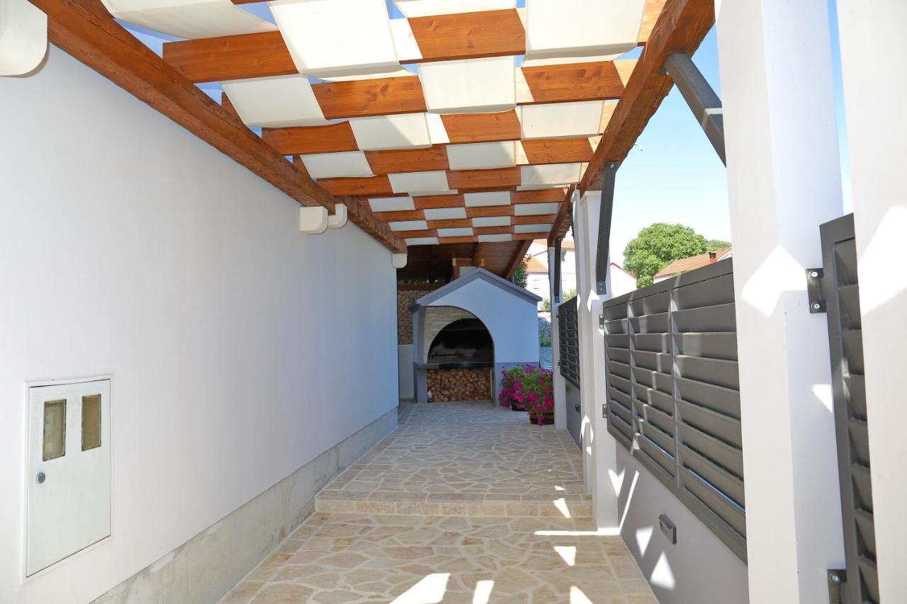 Bane Dvori Apartamento Bibinje Exterior foto